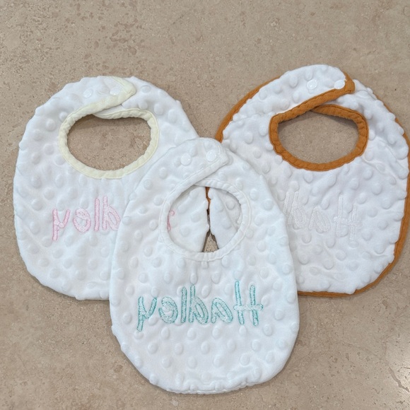 Personalized Baby Bib Set - Hadley - Picture 2 of 2
